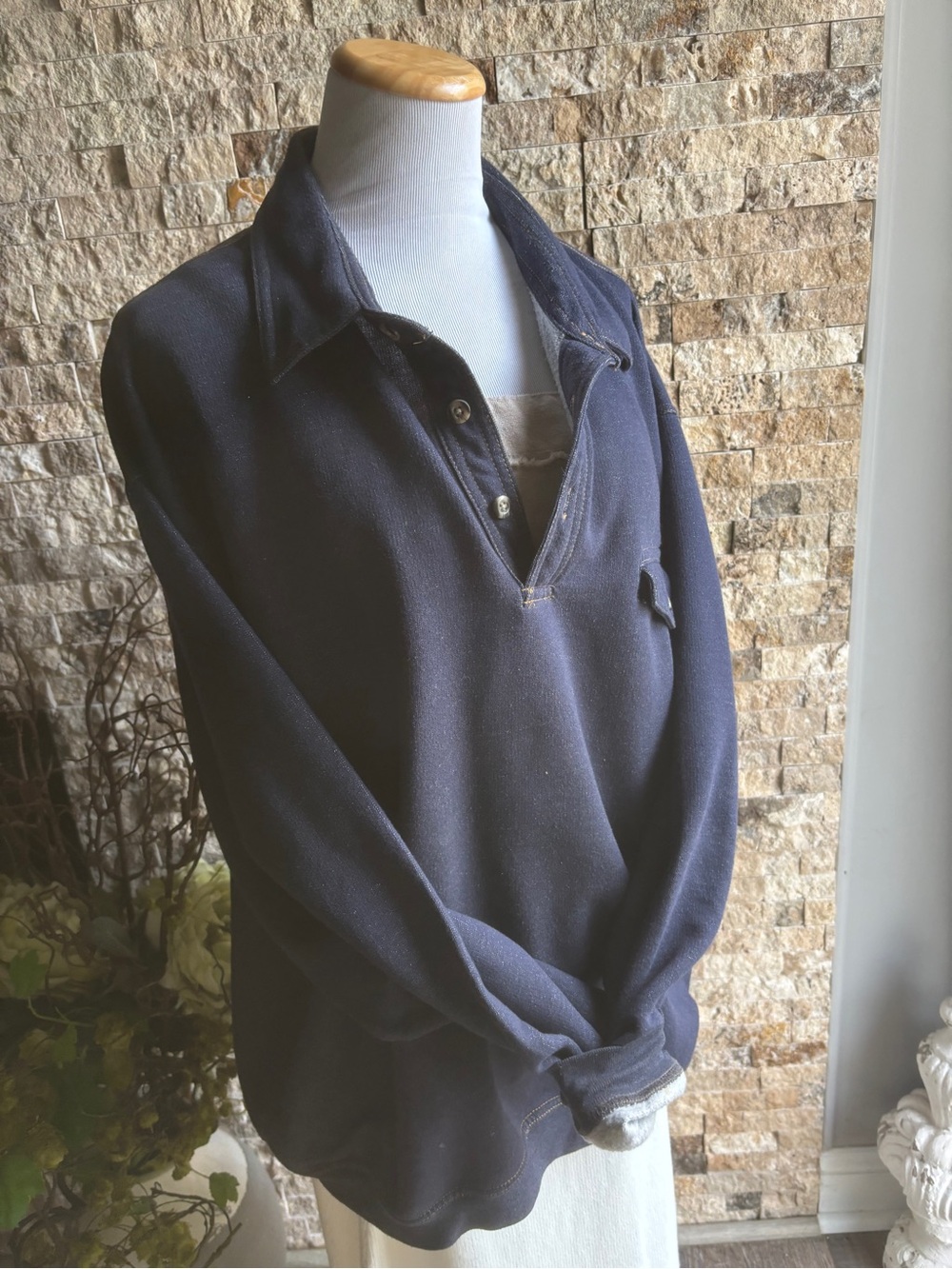 Classic Navy Long-Sleeve Henley Pullover Vintage